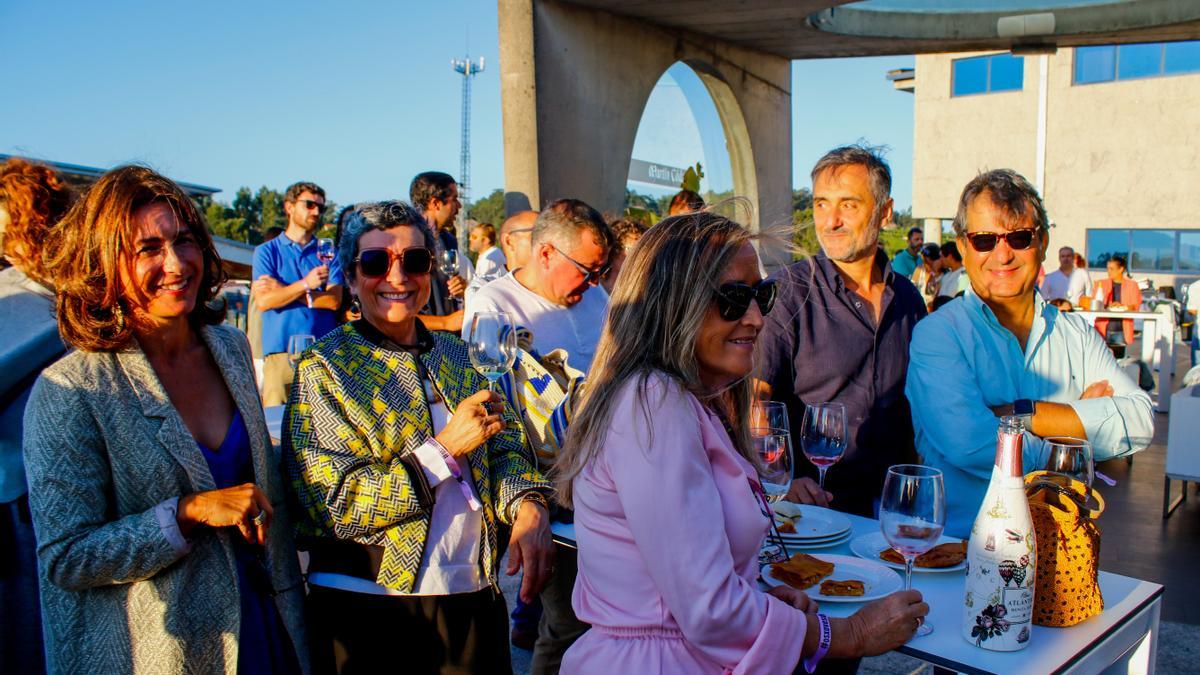 El público llenó la terraza de Martín Códax cada jueves de concierto.