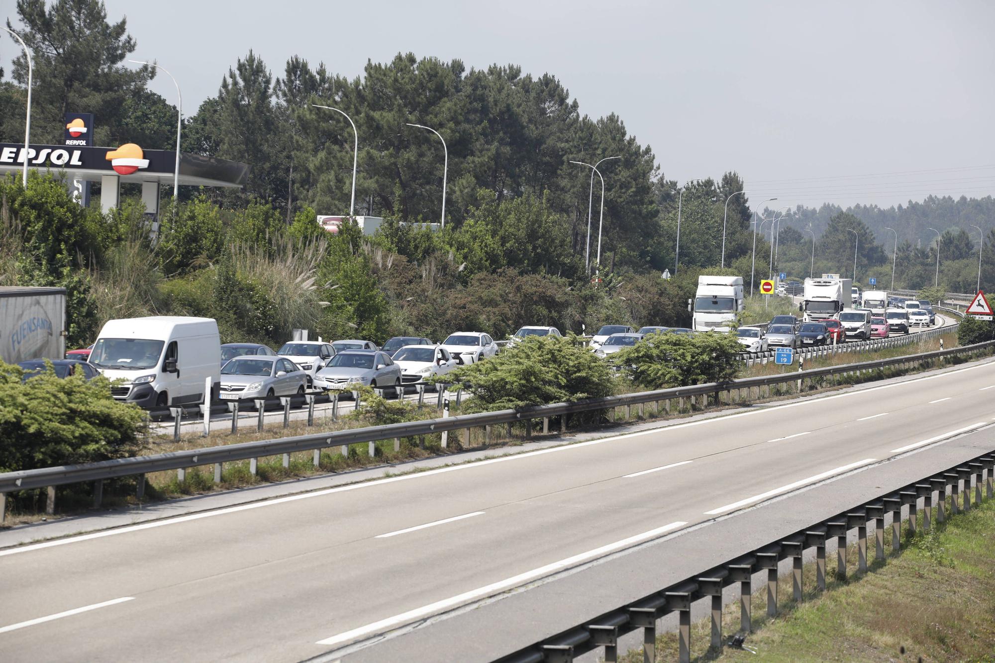 En imágenes: Nuevas caravanas en la "Y" por las obras del tercer carril