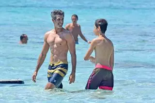 Jorge Fernández (54 años), sobre la relación con su hijo: "He tenido la gran suerte de que no me tocara un programa en directo porque me hubiera perdido parte de su infancia"