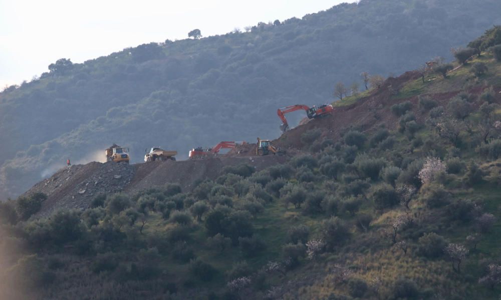 Avanzan los trabajos de rescate de Julen en Totalán