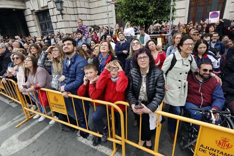 Búscate en la mascletà del 6 de marzo