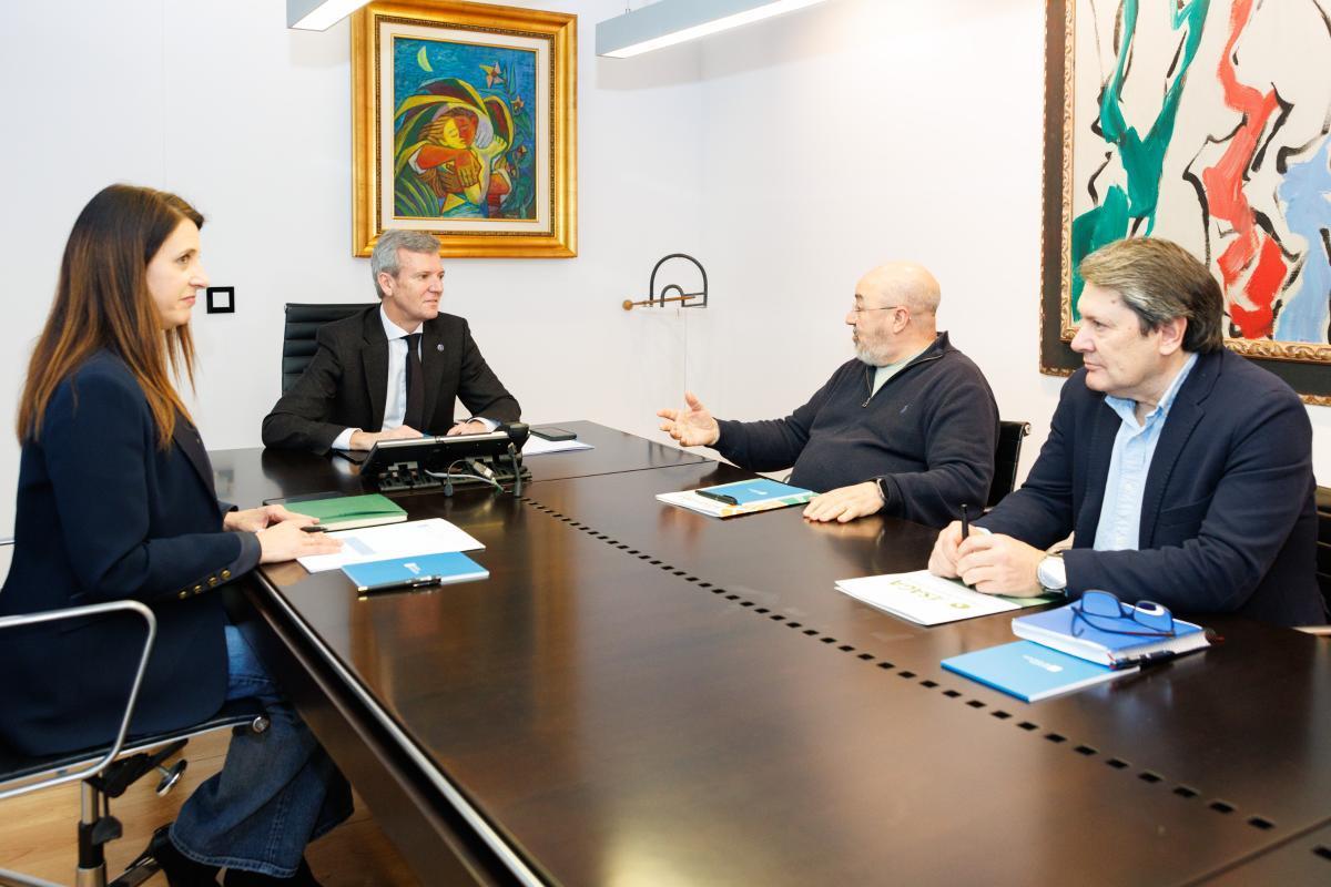 Alfonso Rueda presidió el encuentro con la conselleira María José Goómez y los responsables de UUAA y ASAGA