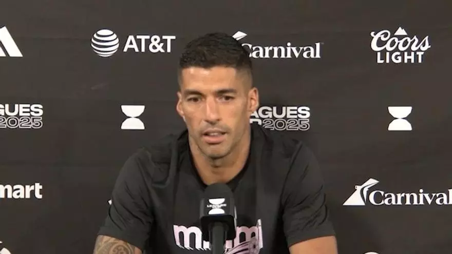 Suárez: "Me encantaría retirarme junto a Messi"