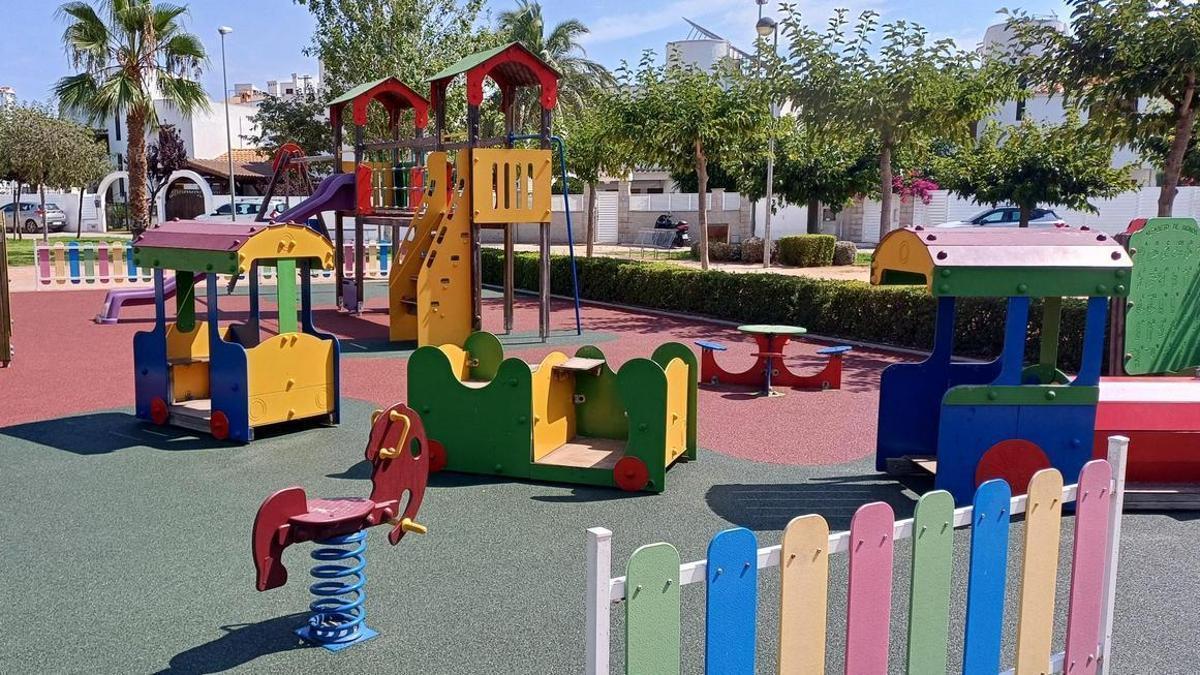 El proyecto municipal contempla instalar algunos de los nuevos aseos públicos accesibles en parques y jardines del municipio.