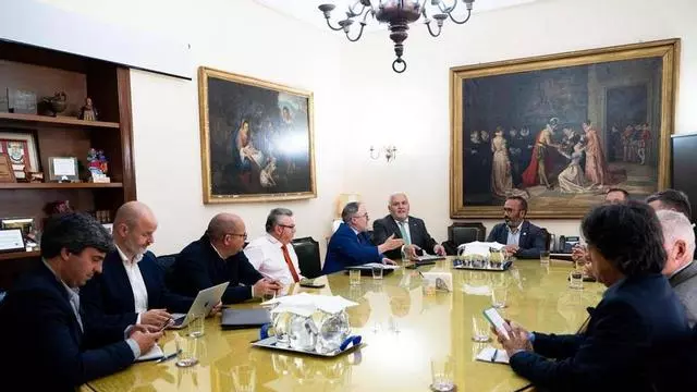 El presidente de la Diputación recibe a una delegación de ATE y MSU-Norte de Extremadura