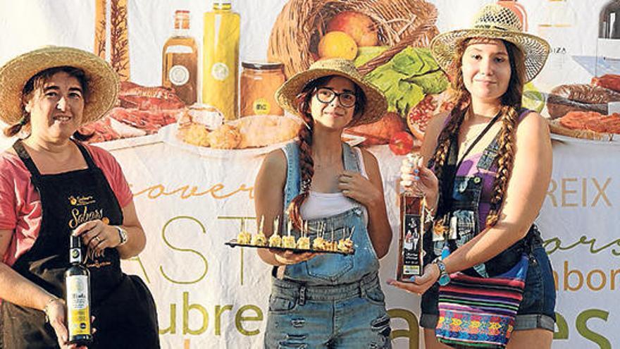 Degustación de productos locales en el Mercat Vell