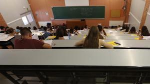 Pruebas de acceso a la universidad en las instalaciones de la UPC en Barcelona.