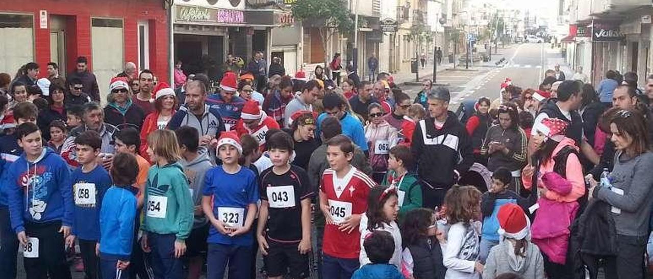 La línea de salida y llegada estaba en la calle Castelao. // Muñiz