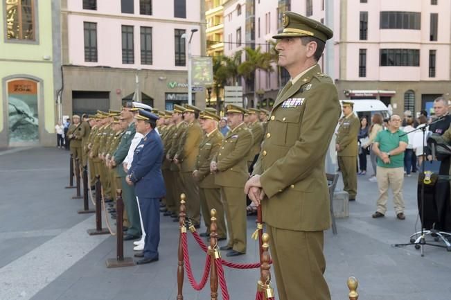 Acto de las fuerzas armadas en conmemoración ...