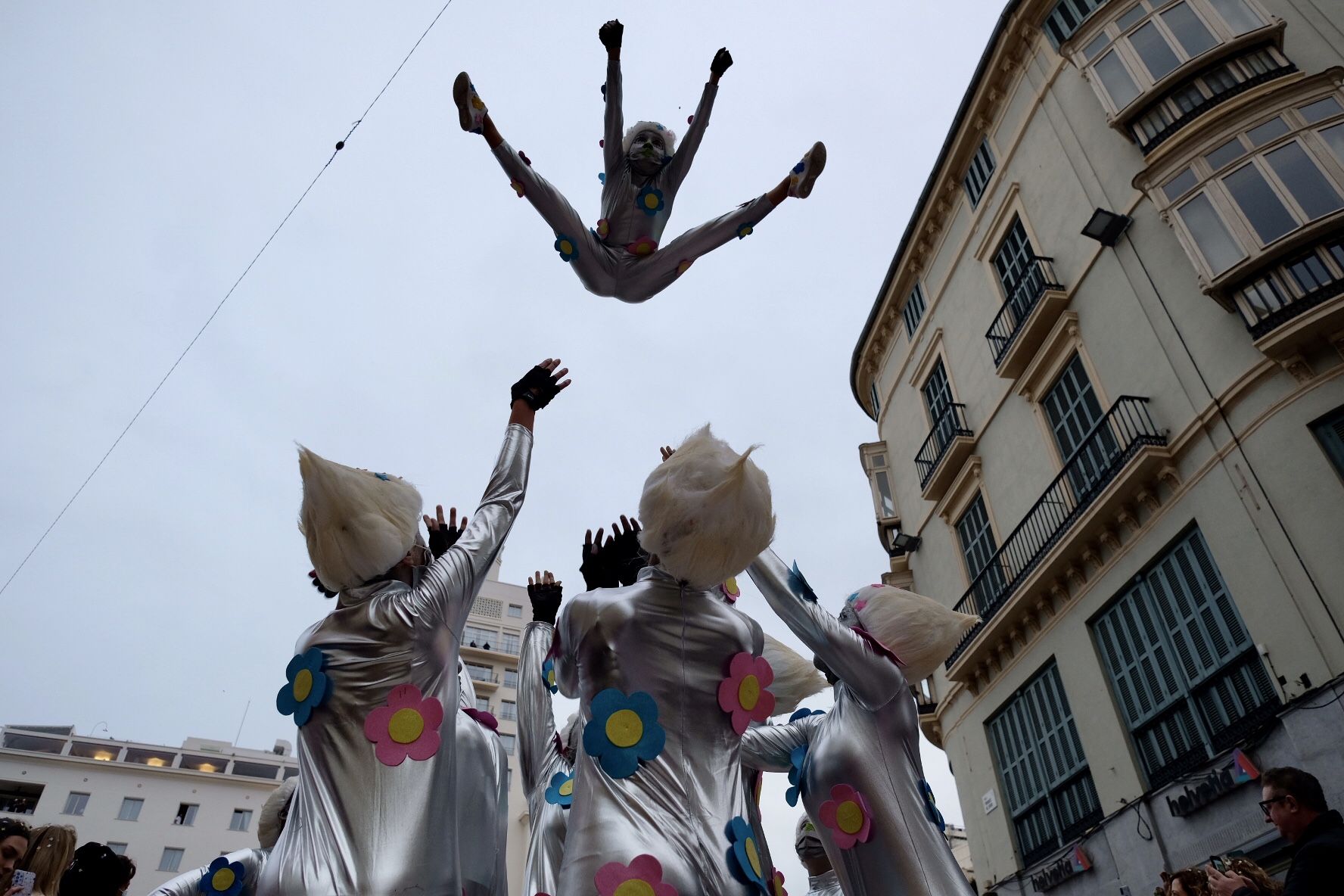 El Carnaval de Málaga toma la calle con el desfile