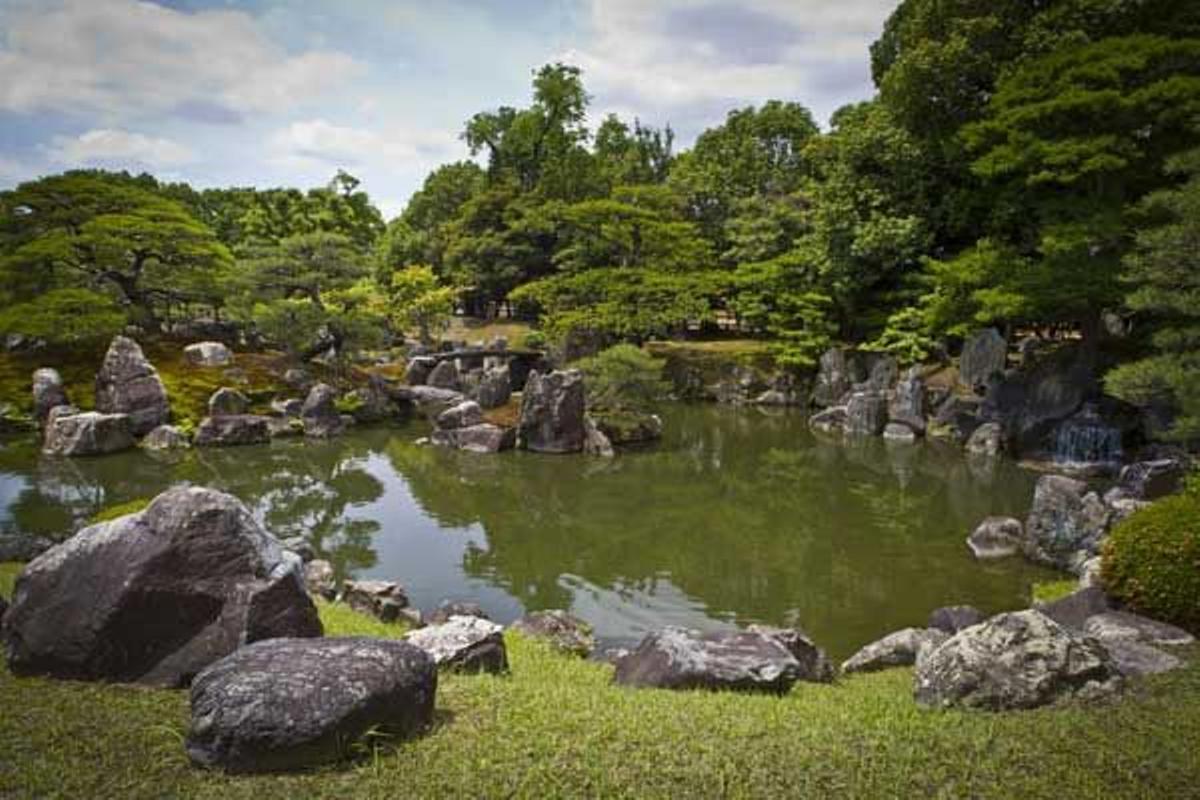 El jardín Ninomaru del Castillo Nijo en Kioto.