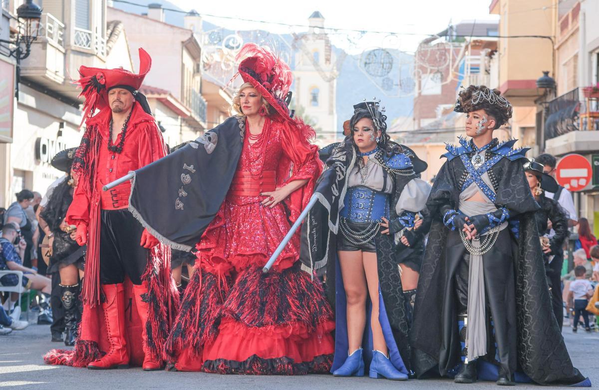 Así ha sido la procesión y traslado de San Antón a su ermita, último acto de las fiestas de Elda