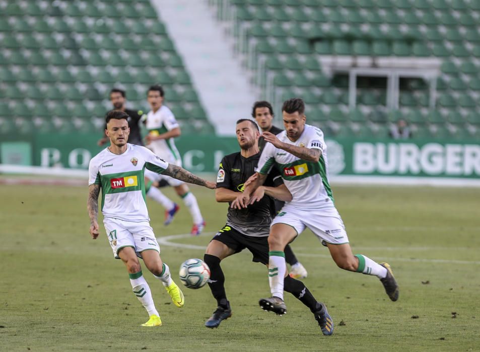 Los franjiverdes no pasan del empate frente a un Extremadura que fue mejor en muchos momentos del partido.