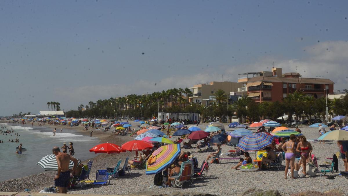 Moncofa ofrece seis kilómetros de litoral con hermosas playas y es uno de esos pueblos por los que puedes pasear durante días sin dejar de descubrir rincones especiales.