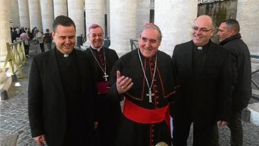 En la imatge, els bisbes catalans, quan van mantenir l&#039;any passat una reunió amb el Papa al Vaticà.