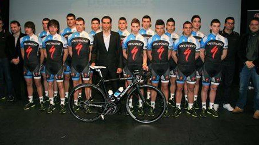 Contador crea un equipo de formación para &quot;transmitir la ilusión&quot; por el ciclismo