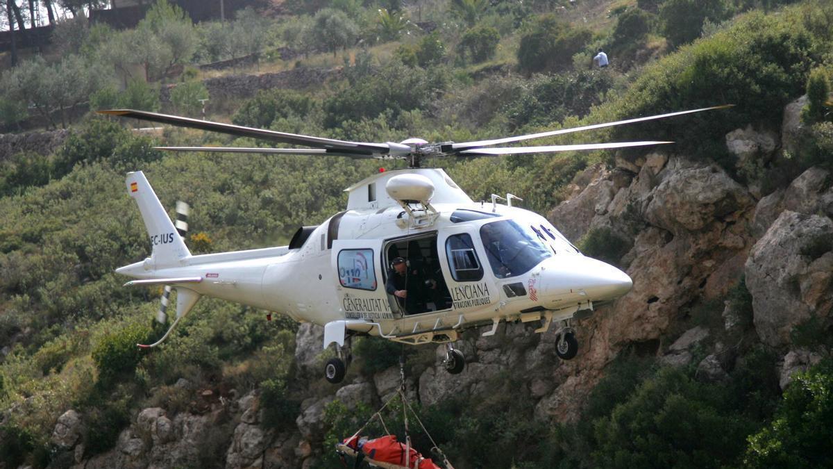 Helicóptero de rescate de montaña, en una imagen de archivo.