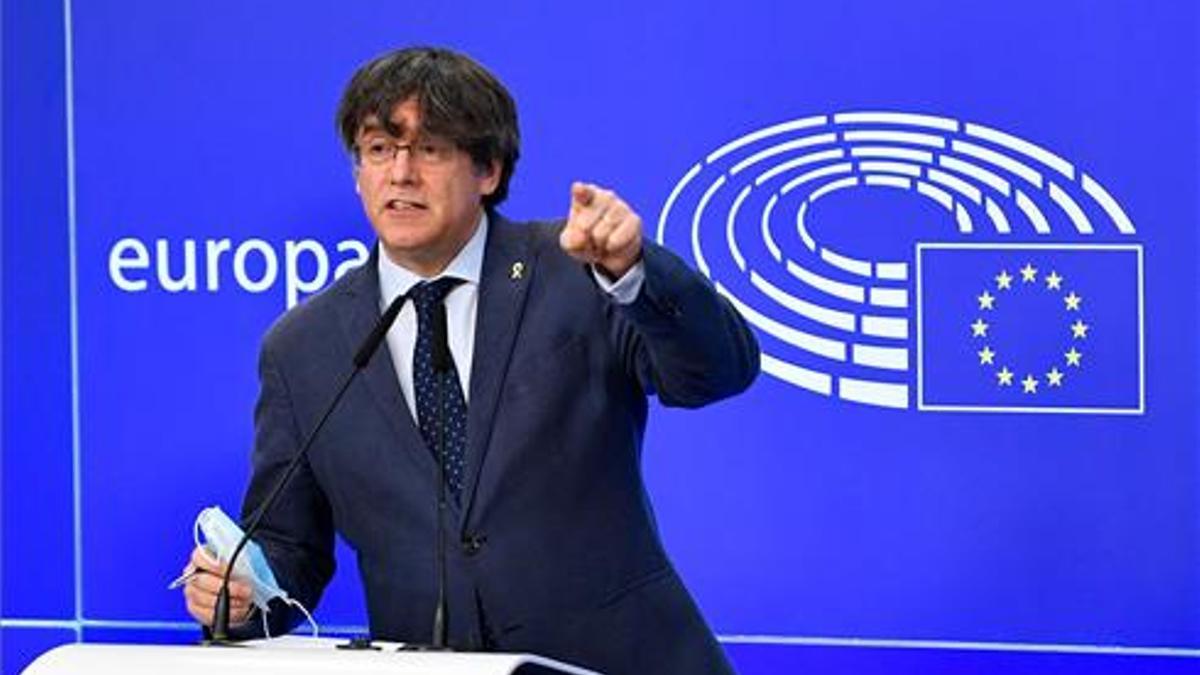 Carles Puigdemont en la rueda de prensa