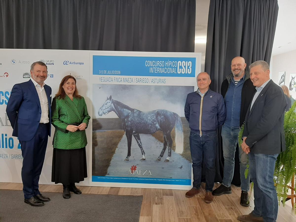 Por la izquierda, Álvaro Arrieta, Cruz Maestre, Faustino Ruiz, Toño Velasco y José Ramón Feito (Banco de Tierras del Principado), durante la presentación del cartel.