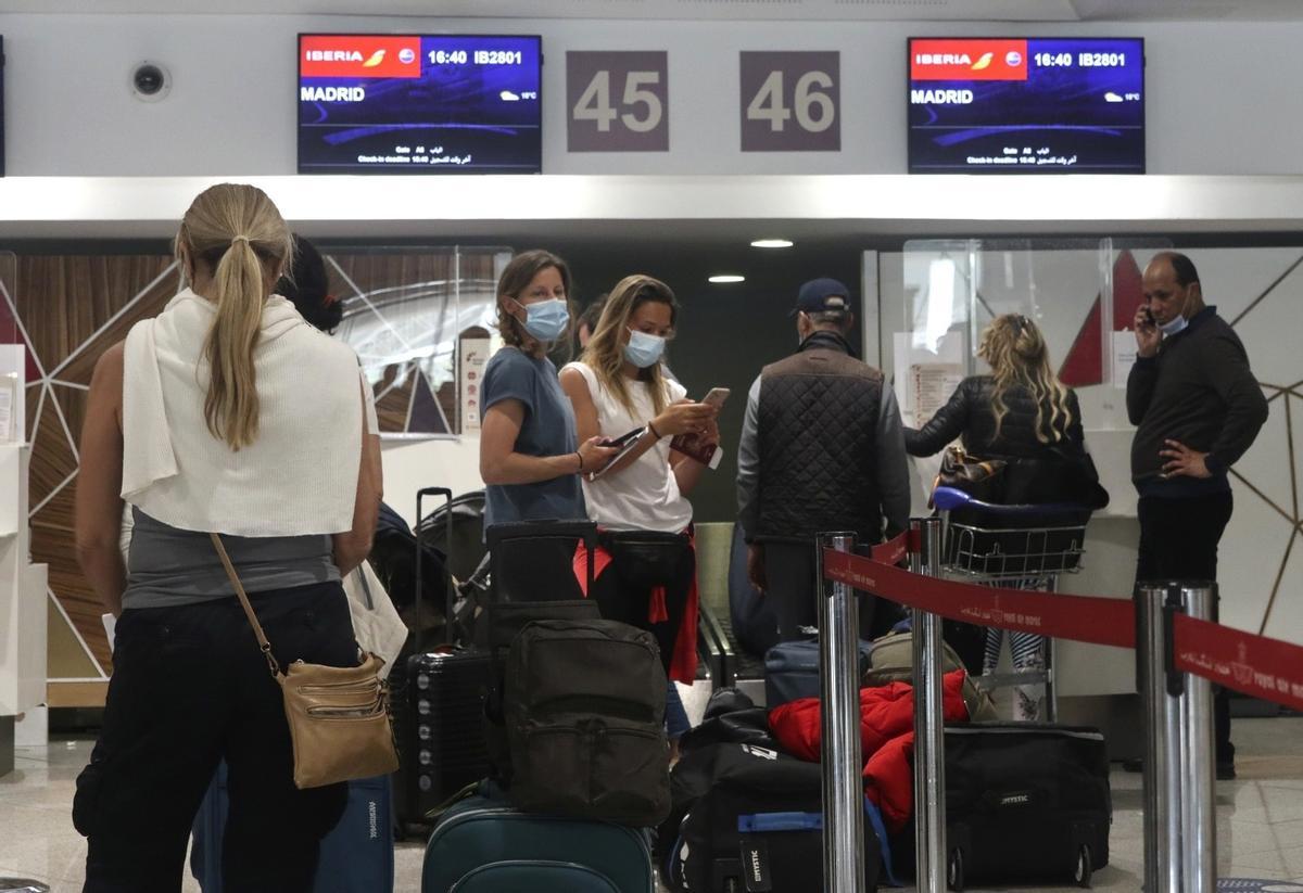 Arriben a Espanya 1.150 espanyols repatriats del Marroc