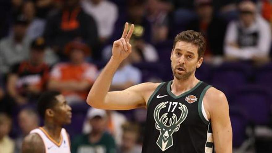 Derrota de Pau Gasol en su debut con los Bucks