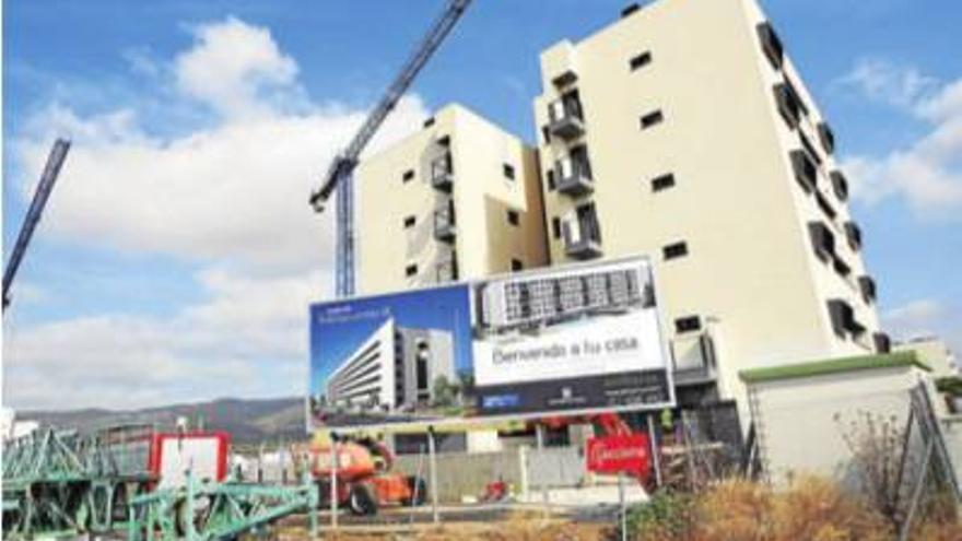 El porcentaje de renuncia a un piso se multiplica por veinte
