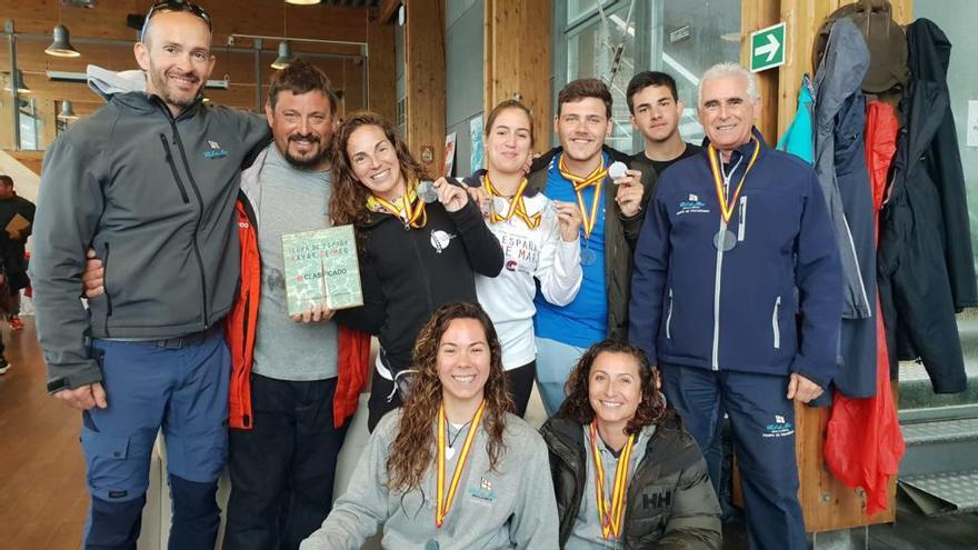 Integrantes de la delegación balear con sus medallas.