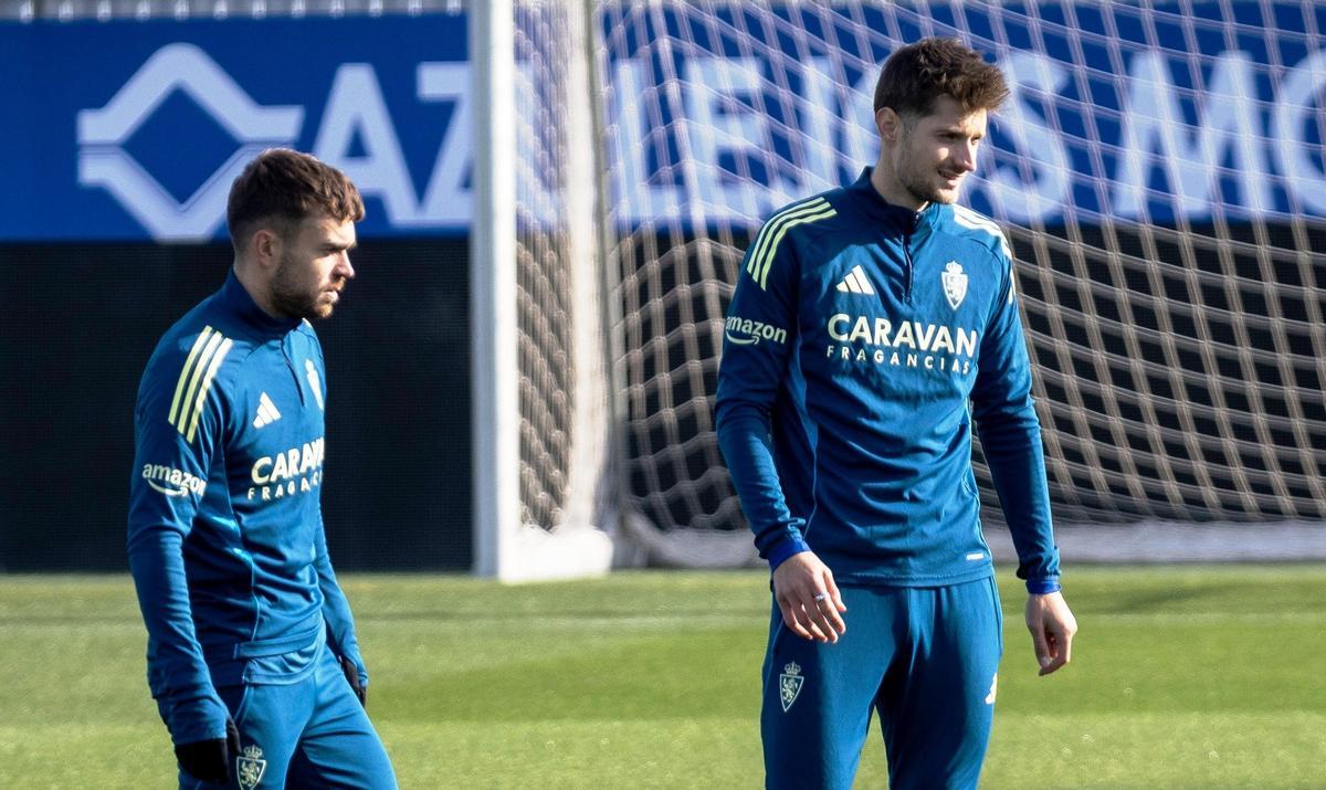 Mario Soberón y Sebastian Kosa, en un entrenamiento del Real Zaragoza.