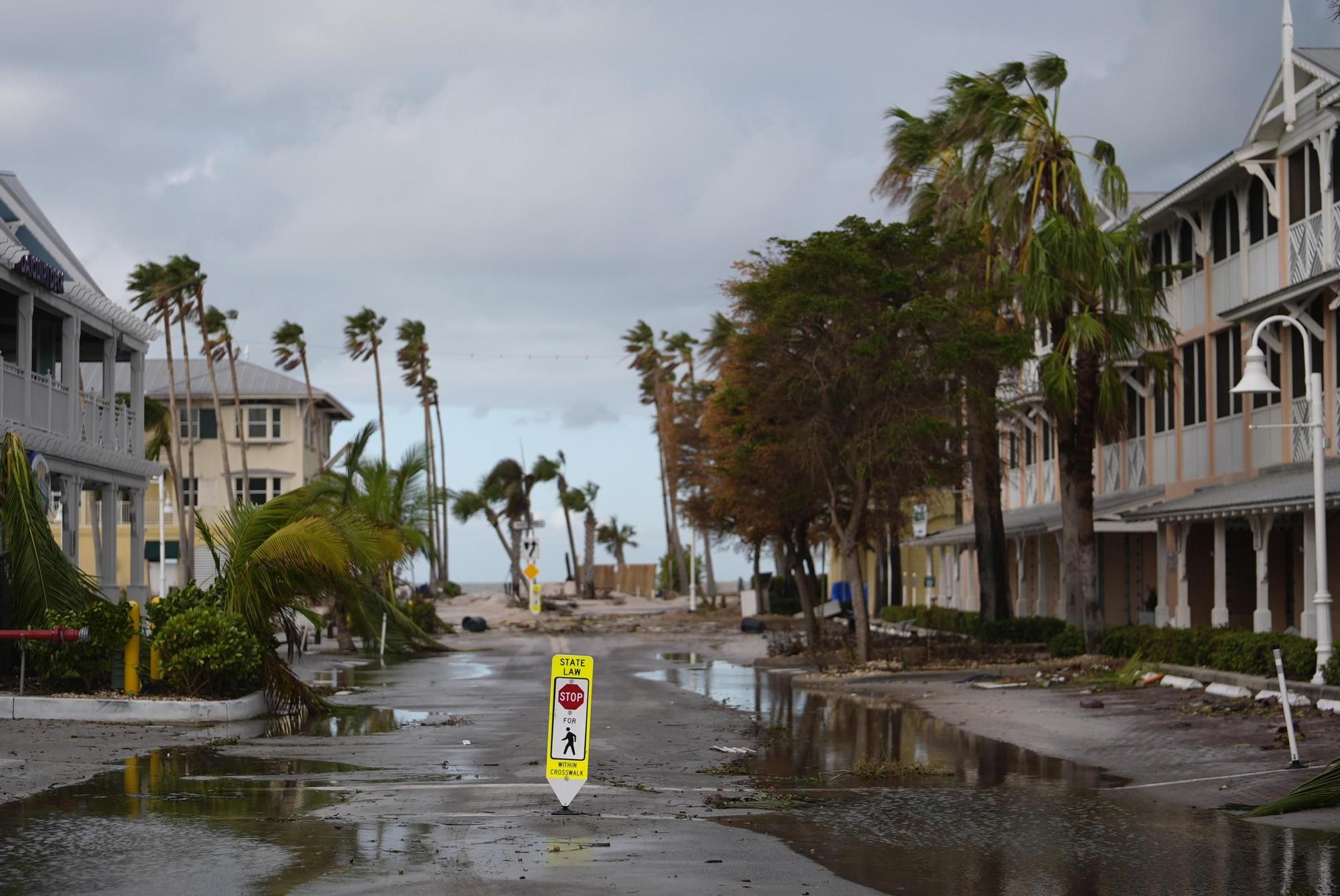 Els efectes de l'huracà Milton, en imatges