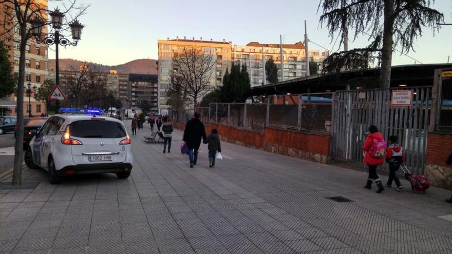 Atropellado un niño a la puerta del colegio en Oviedo