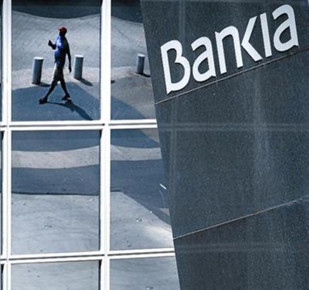 Edifici de Bankia a la plaça de Castilla de Madrid. Edifici de Bankia a la plaça de Castilla de Madrid.