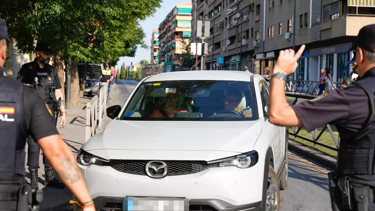 Juana Rivas entrega el niño a su padre, con quien ya viaja hacia Italia