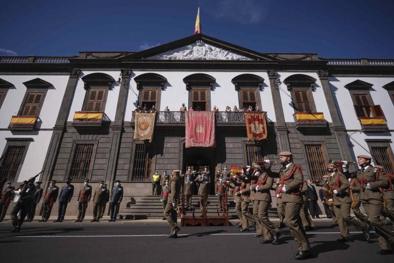 El general de División Alejandro Escámez toma posesión del nuevo Jefe del Mando de Canarias
