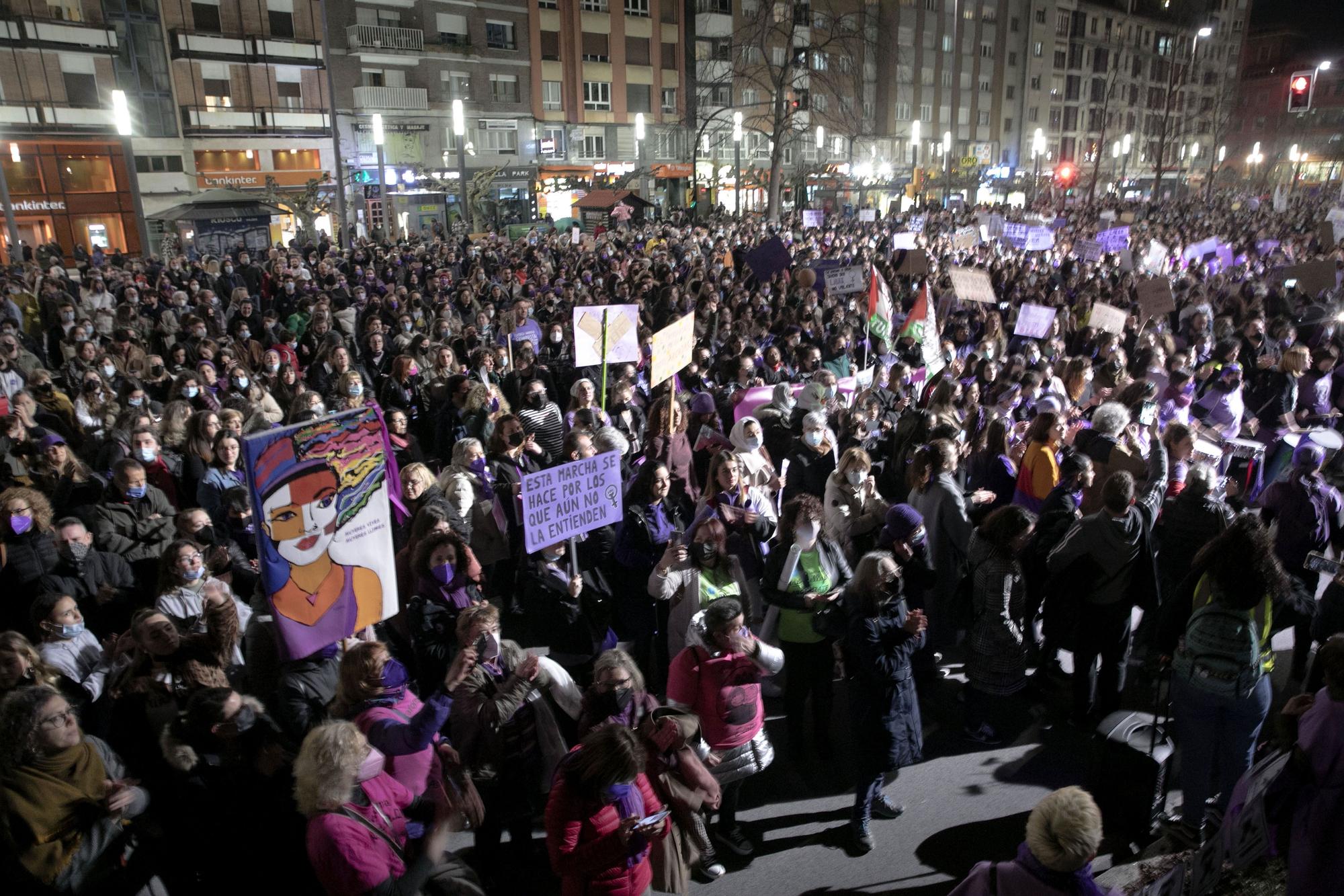 Gijón, teñido de morado por el 8-M