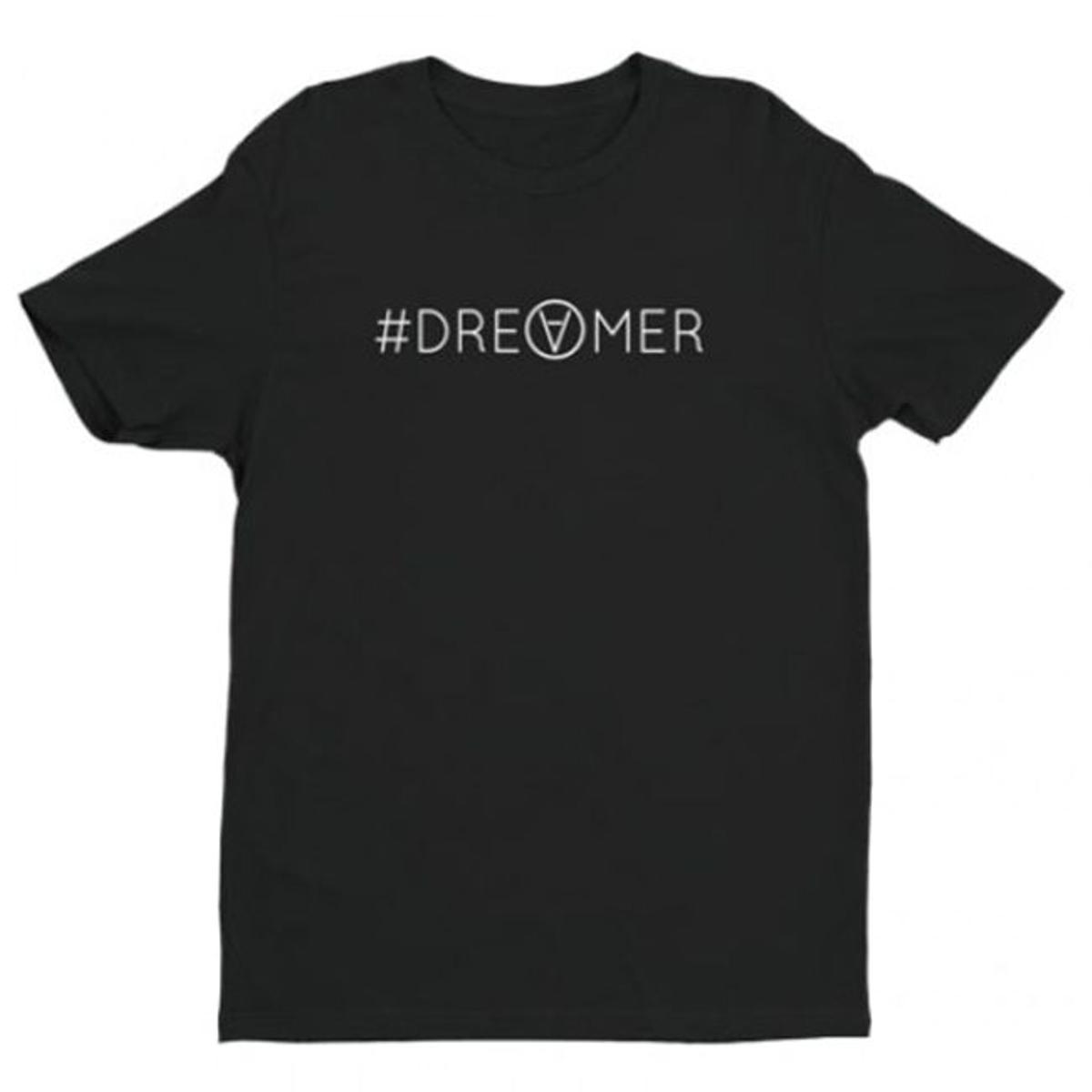 Camiseta Dreamer diseñada por Alejandro Sanz
