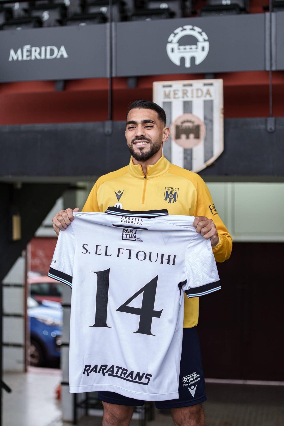 Fotogalería | La presentación de los fichajes invernales del Mérida