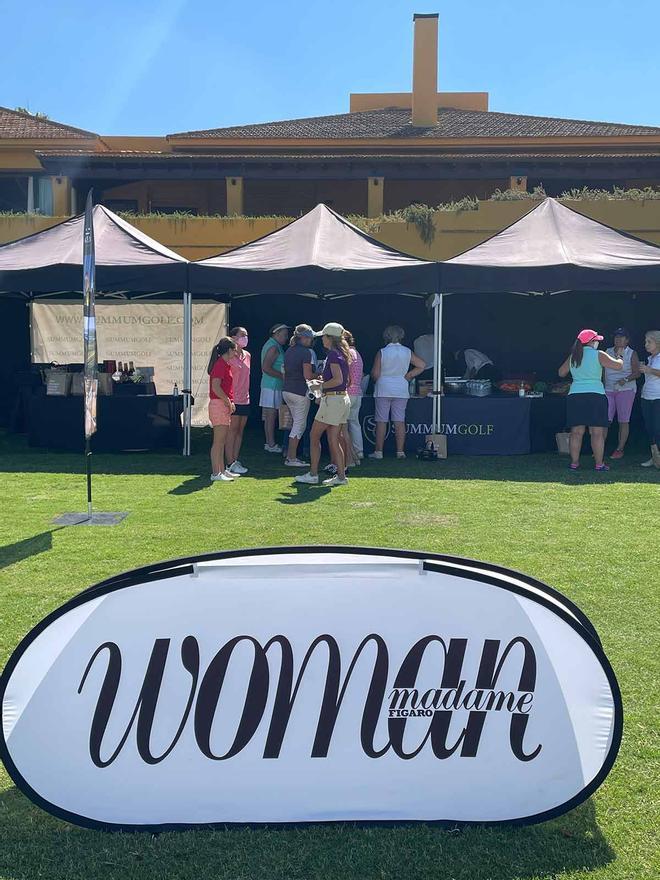 Jugadoras en el 'Circuito Woman Golf' by Summum 2021: Torneo Real Club Sevilla Golf en Sevilla.