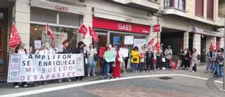 Protesta de trabajadores de Amplifon en Oviedo, Gijón y Avilés