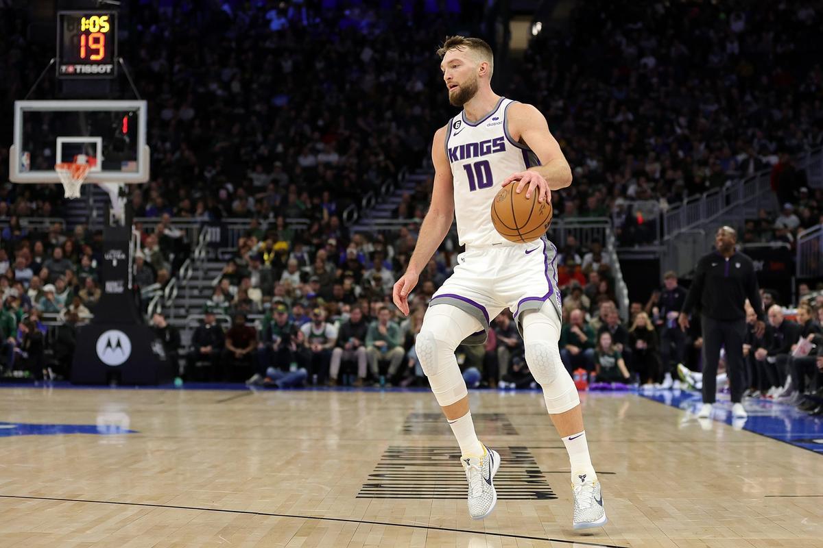 Sabonis, con la camiseta de los Kings.