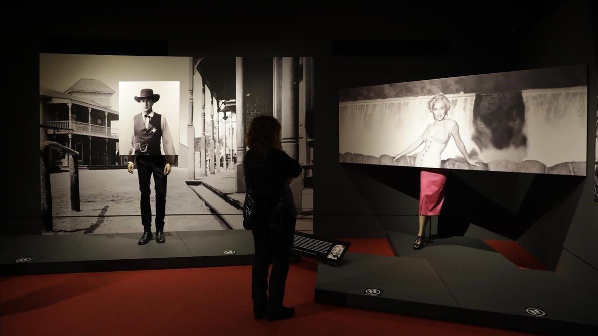 Una sección de ’La gran ilusión’, en la que el Museu de Badalona se rinde a los pies de Gary Cooper y Marilyn Monroe.