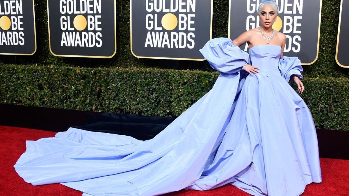 Globos de Oro 2019: Lady Gaga y su vestido homenaje con manguitos