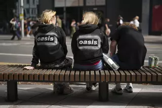 Muere un hombre tras una caída durante un concierto de Oasis en Londres