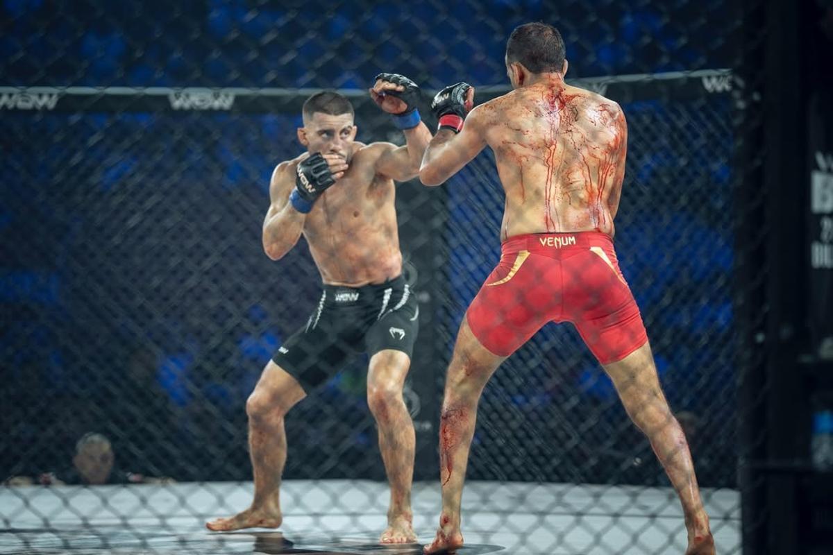 El debut profesional de Nico Medina fue una batalla sangrienta que se saldó en sumisión en el 3r asalto