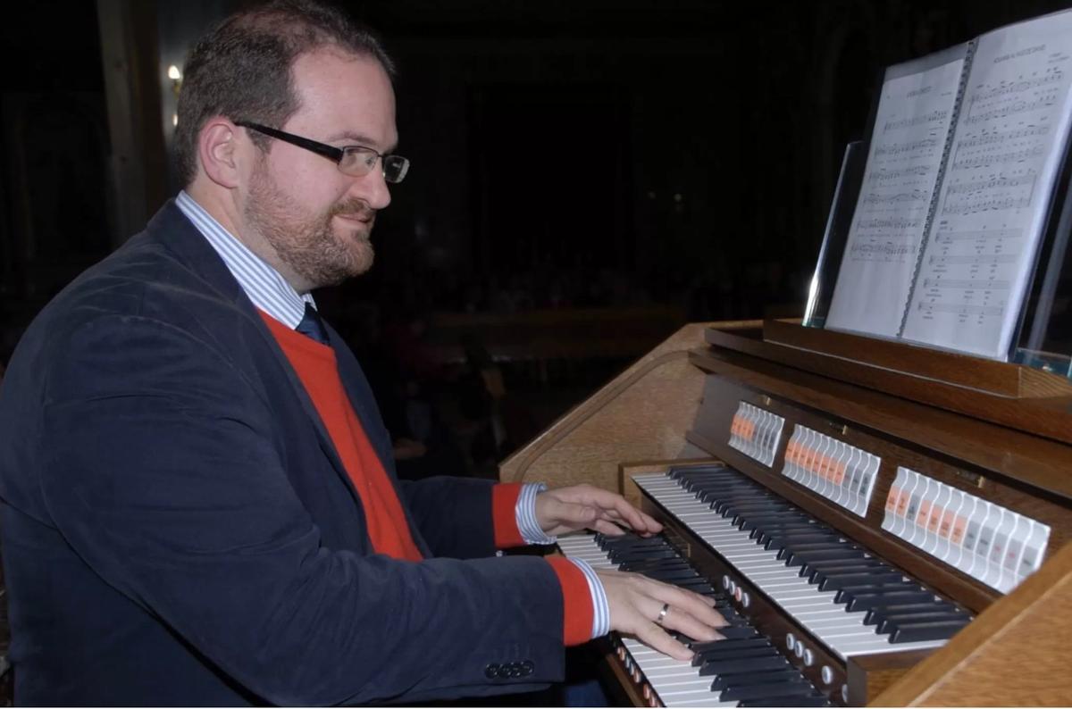 Aurelio Martínez López