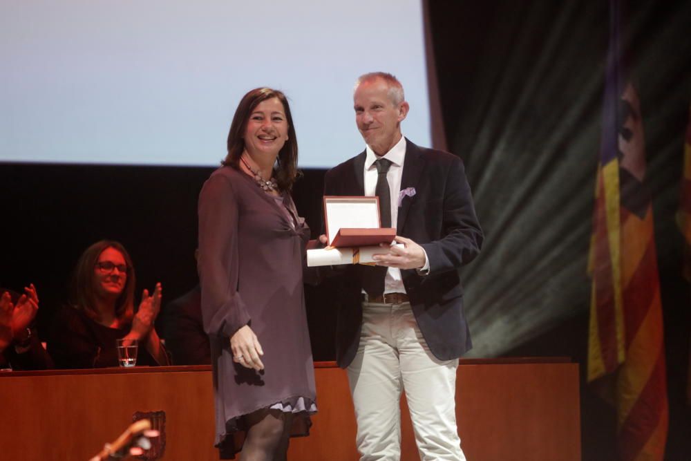 Entrega de los premios Medallas de Oro y Ramon Llull