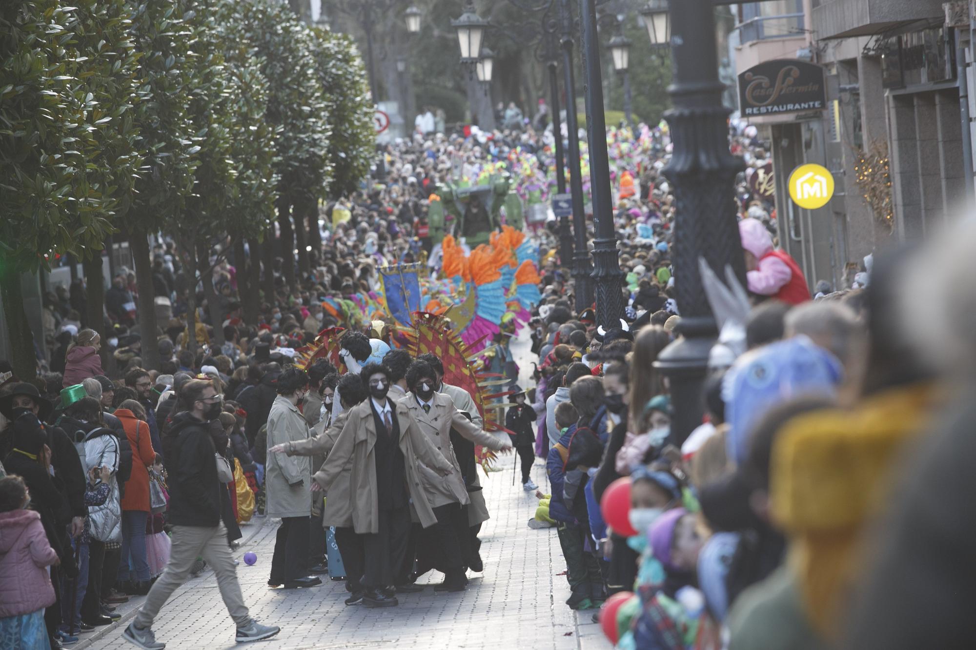 Galería de fotos: Así fue el gran desfile del carnaval en Oviedo