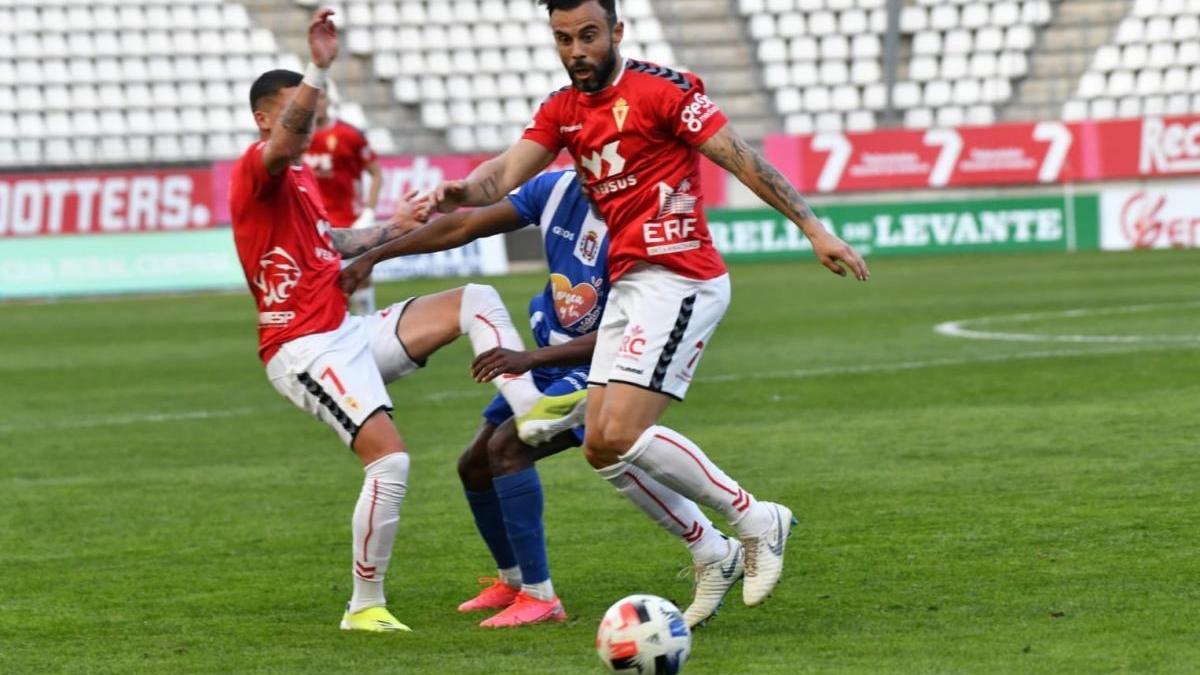 Linares, UCAM Murcia y Real Murcia también pinchan y aprietan la pelea por el ascenso