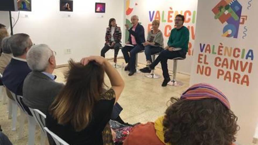 Ribó, Pilar Soriano y Grezzi, durante el acto de ayer.