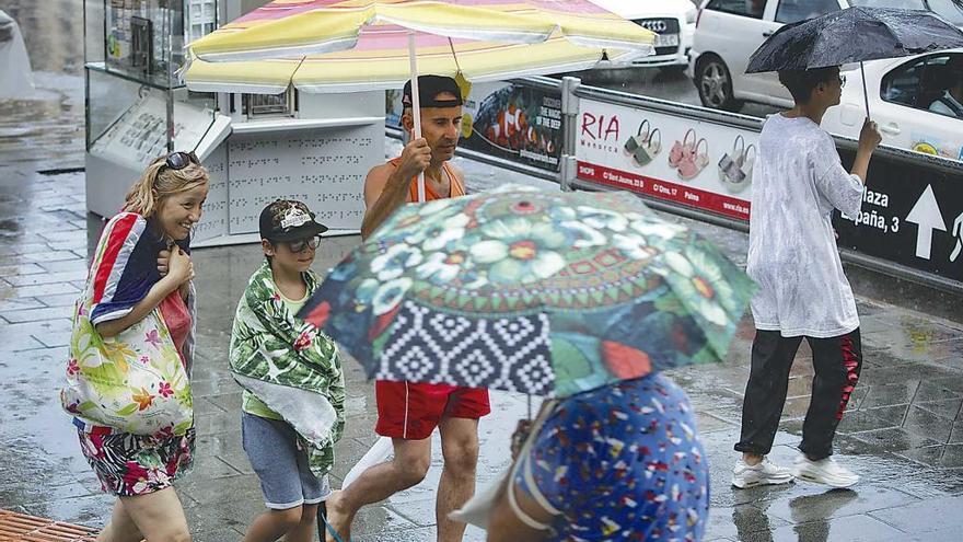 Imágenes de la tormenta del viernes en Palma.