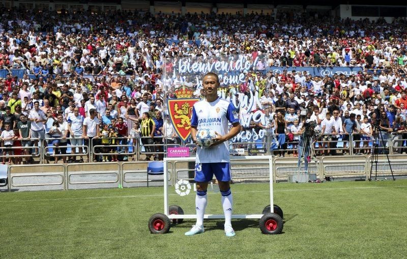 Presentación de Kagawa como jugador del Zaragoza